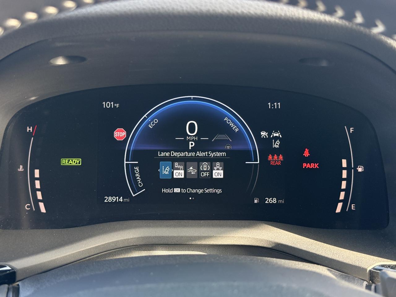 Toyota Camry Hybrid SE 2025