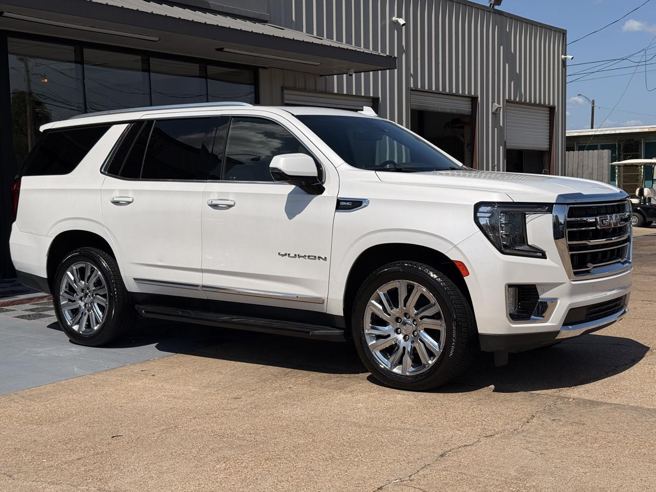 GMC Yukon SLT 2WD 2021