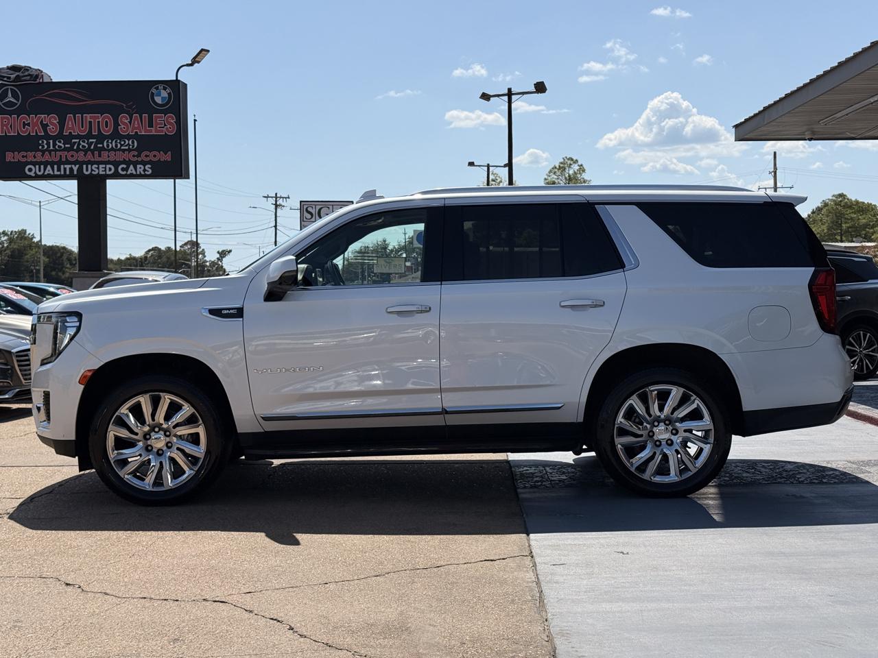 GMC Yukon SLT 2WD 2021
