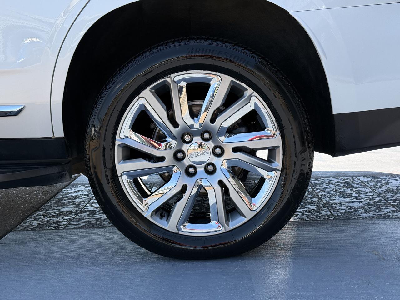 GMC Yukon SLT 2WD 2021