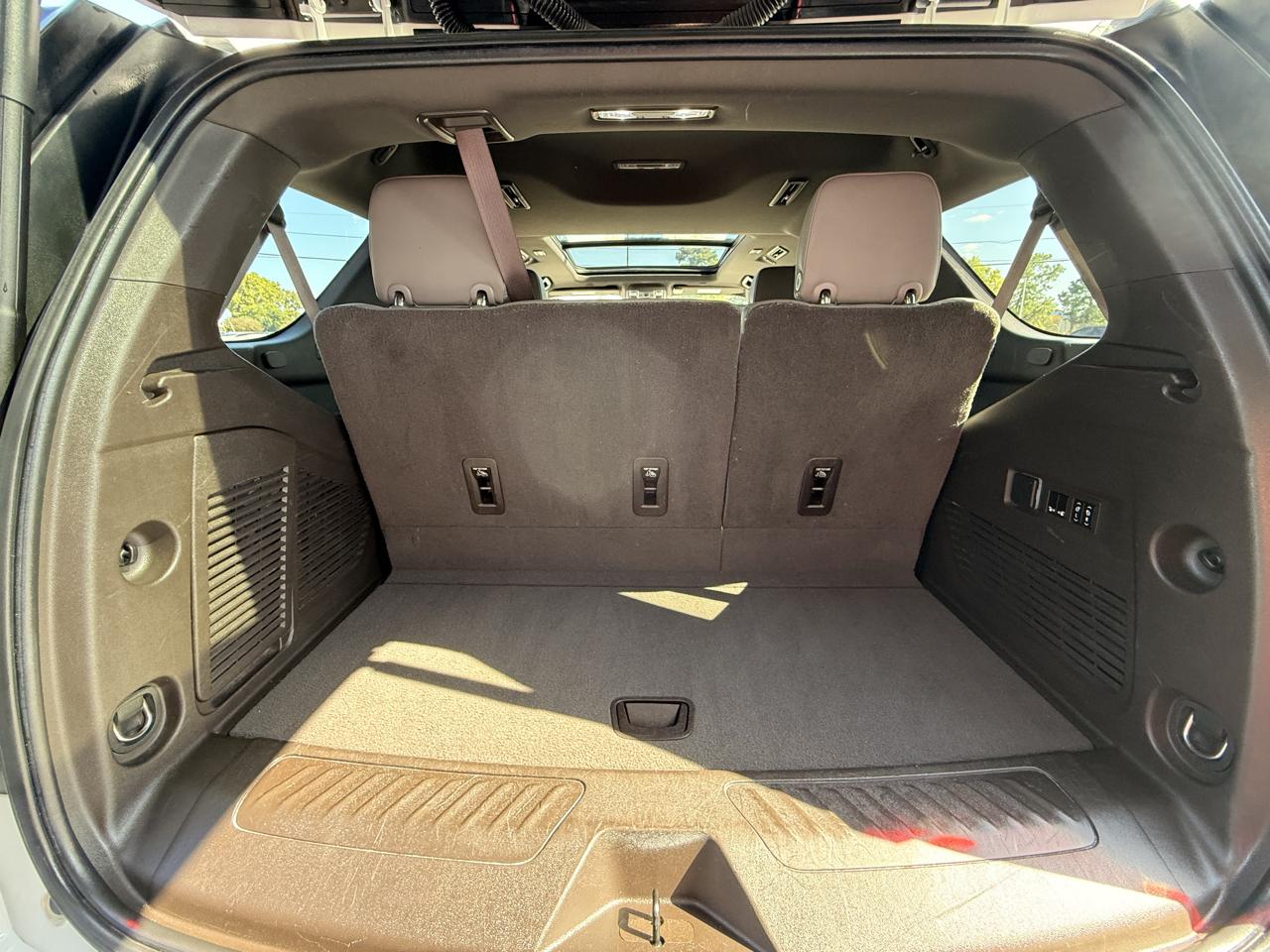 GMC Yukon SLT 2WD 2021