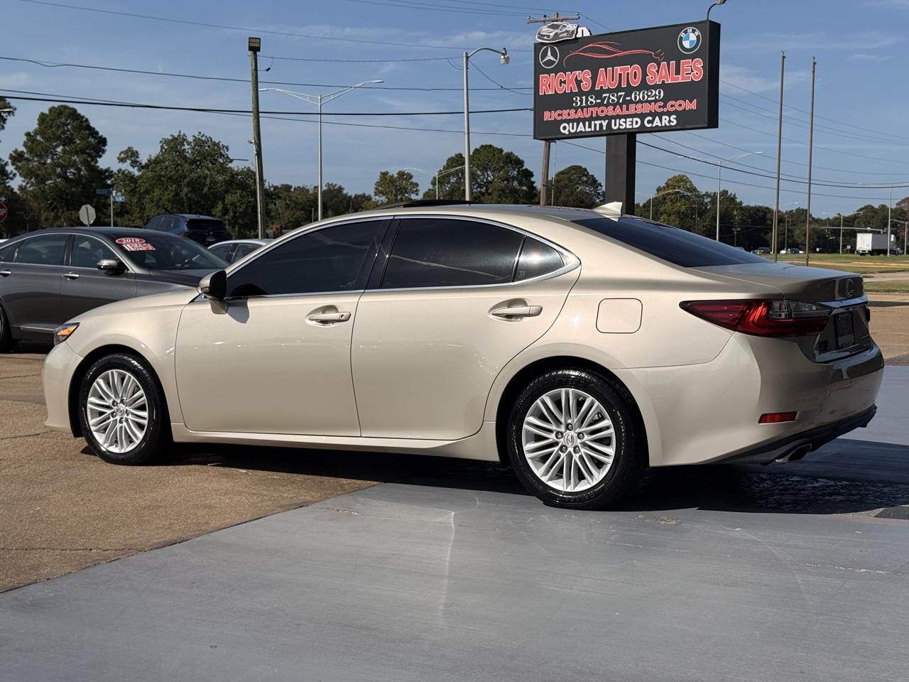 Lexus ES 350 Sedan 2016