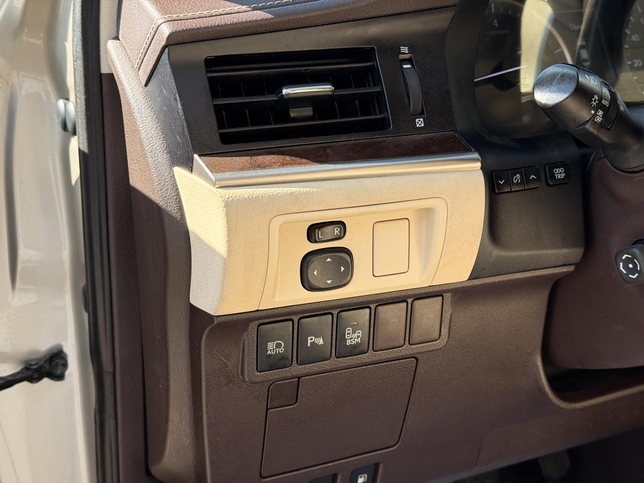Lexus ES 350 Sedan 2016