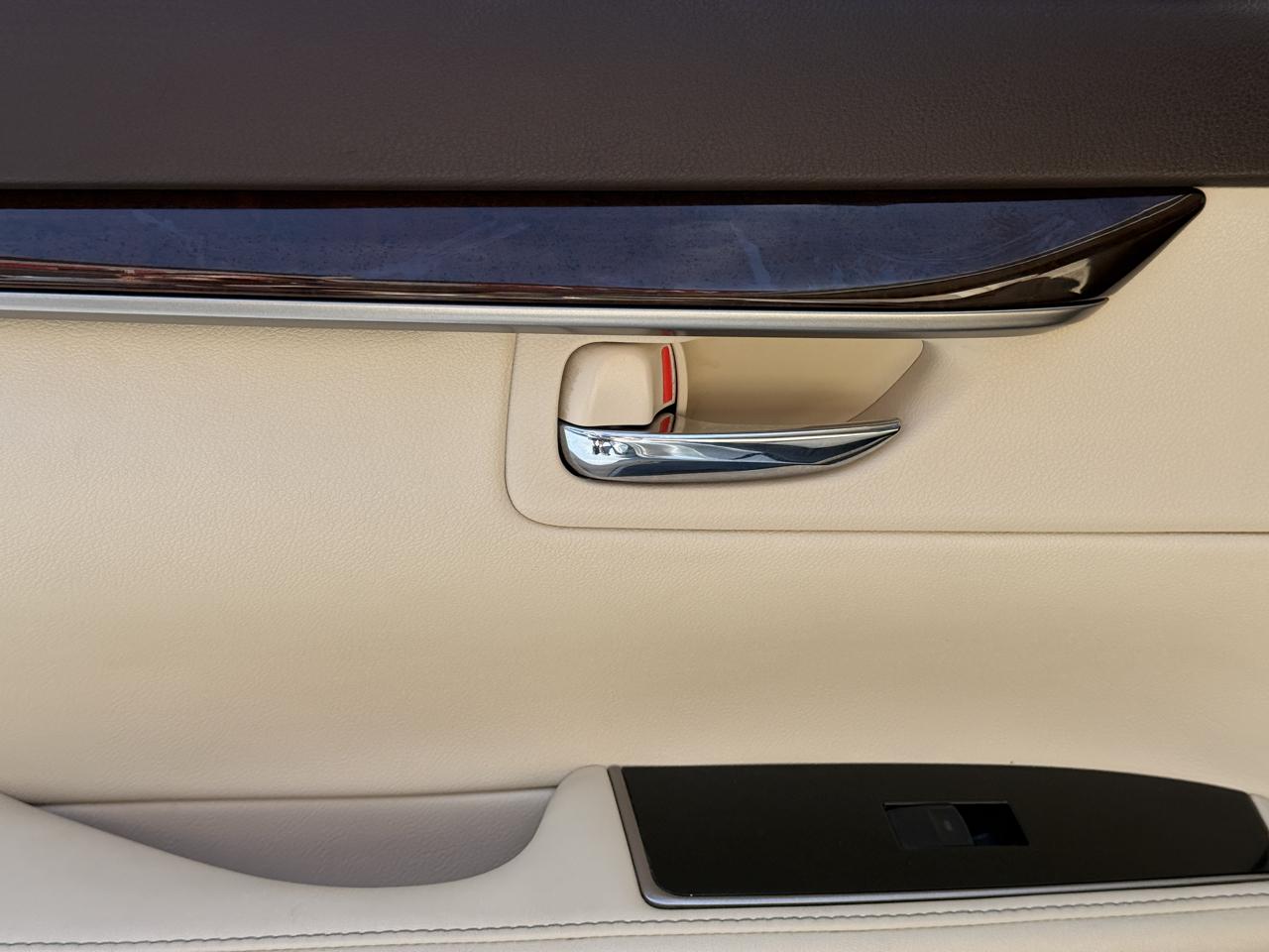 Lexus ES 350 Sedan 2016