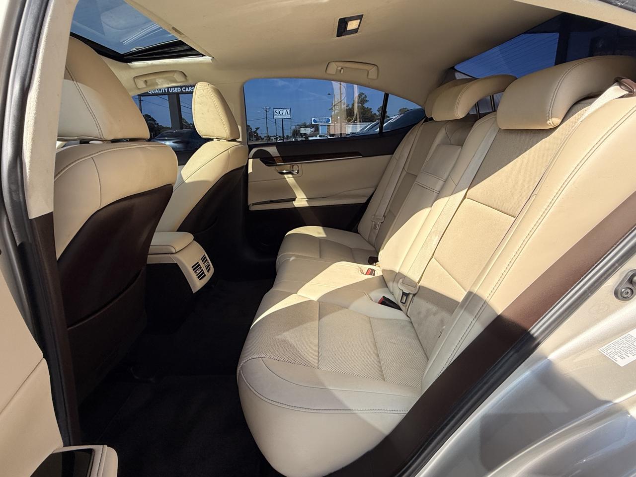 Lexus ES 350 Sedan 2016
