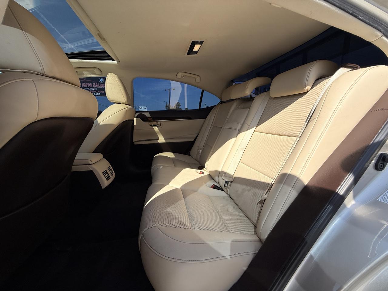 Lexus ES 350 Sedan 2016