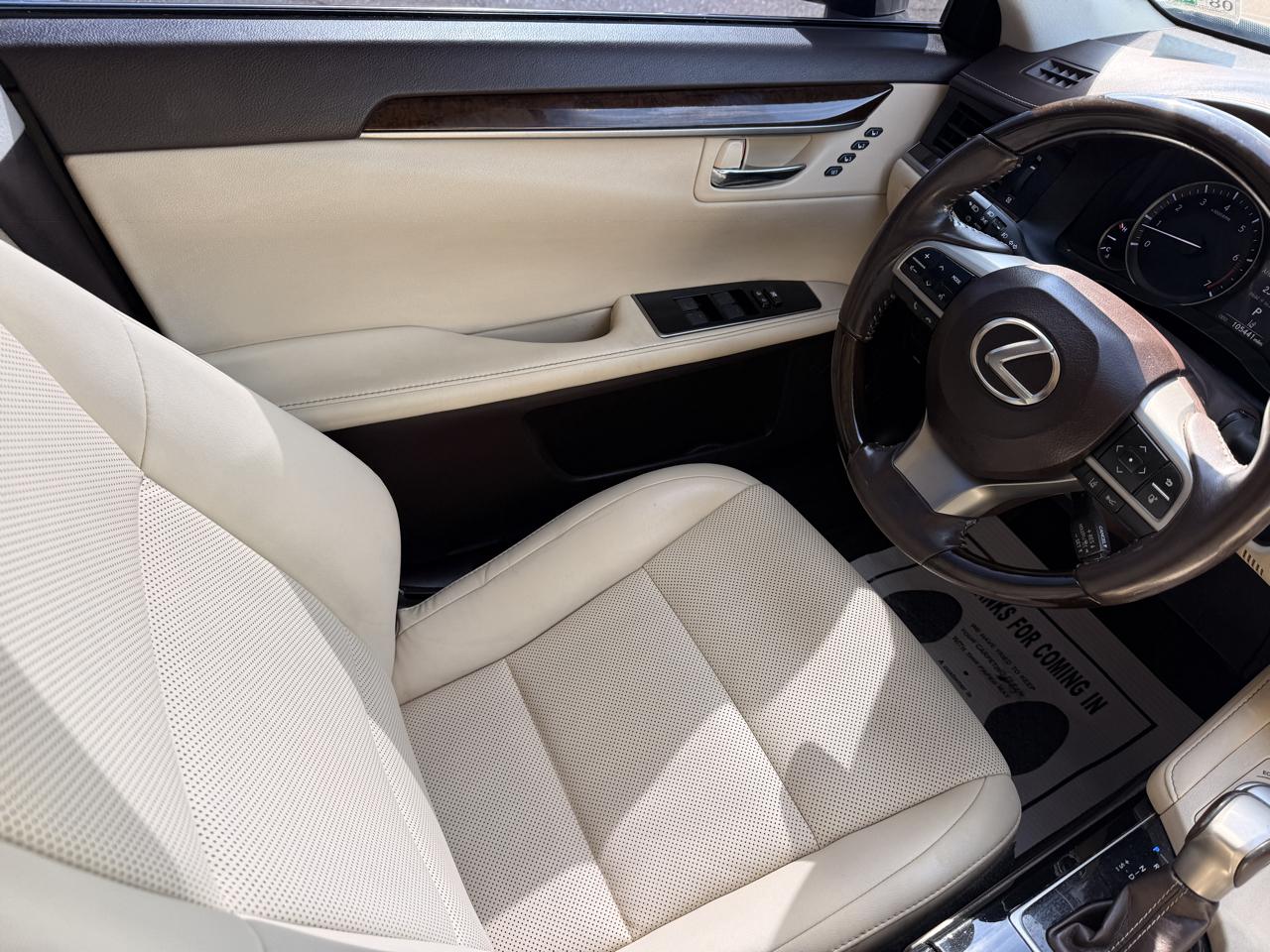 Lexus ES 350 Sedan 2016