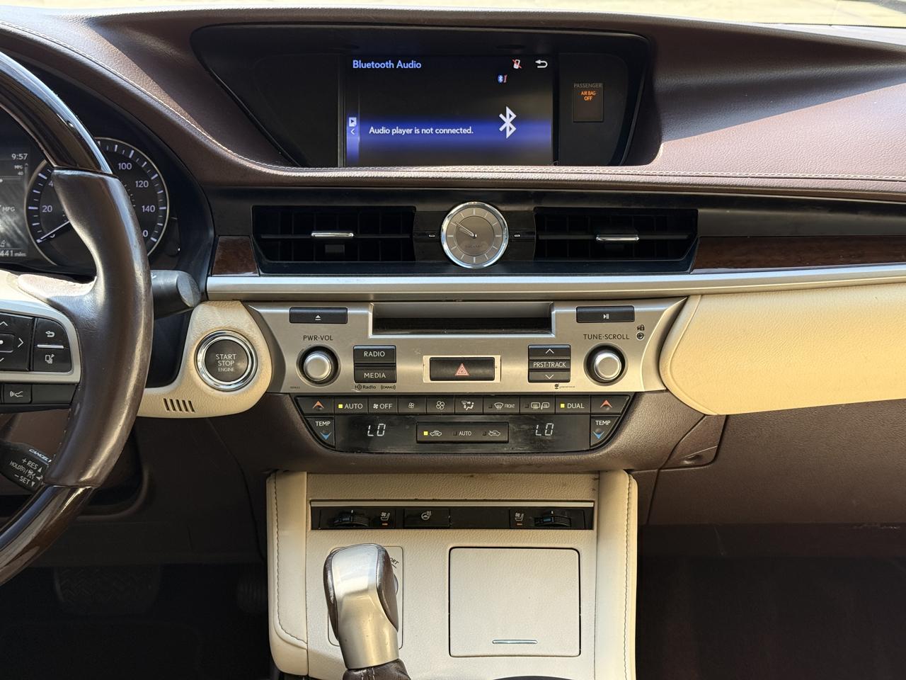 Lexus ES 350 Sedan 2016