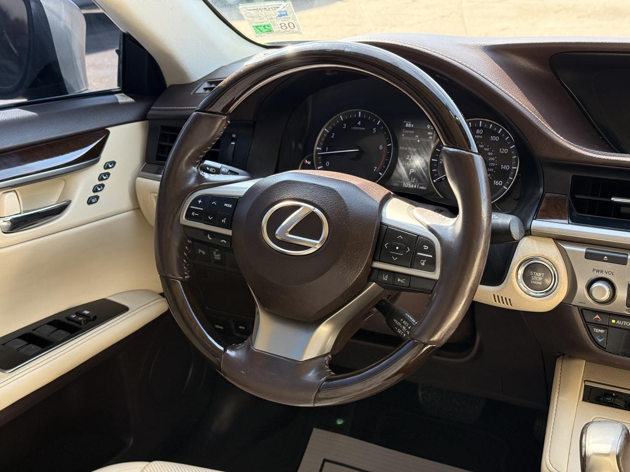 Lexus ES 350 Sedan 2016