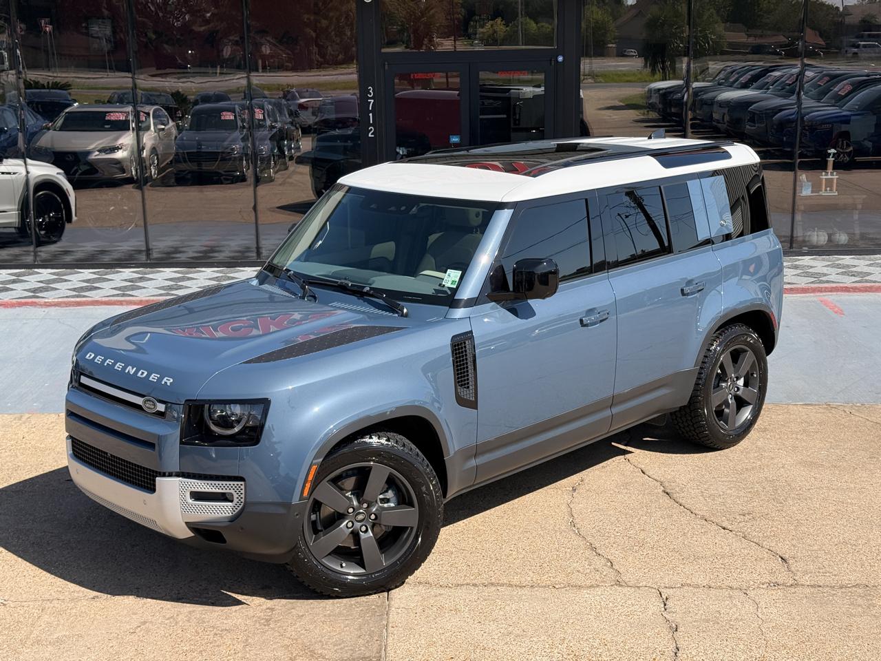 Land Rover Defender P300 110 S 2024