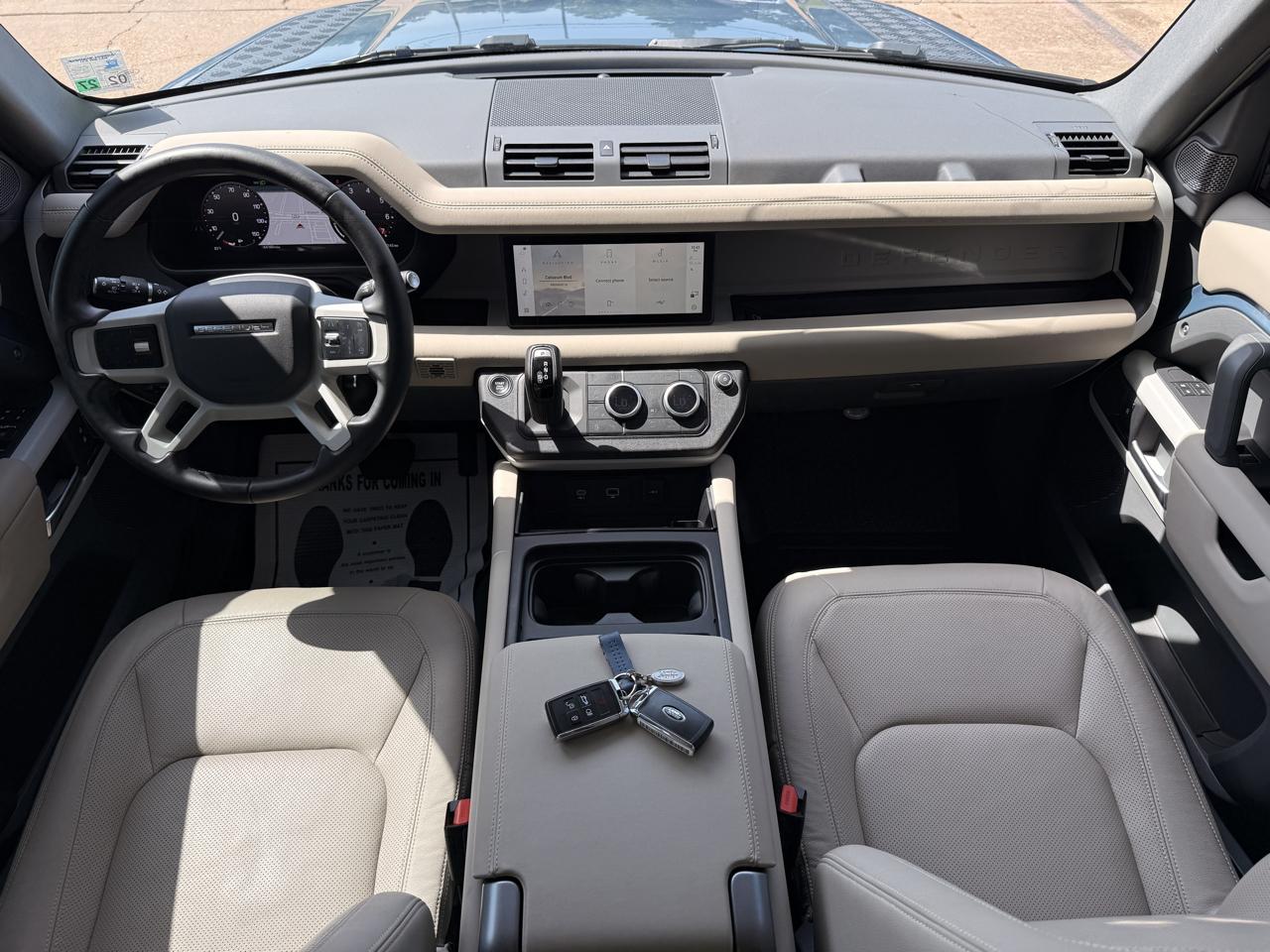 Land Rover Defender P300 110 S 2024
