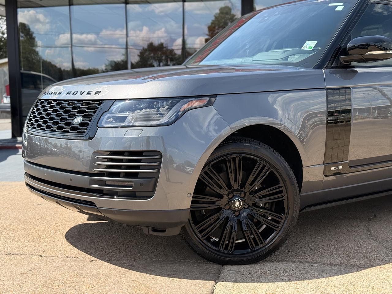 Land Rover Range Rover Supercharged LWB 2019