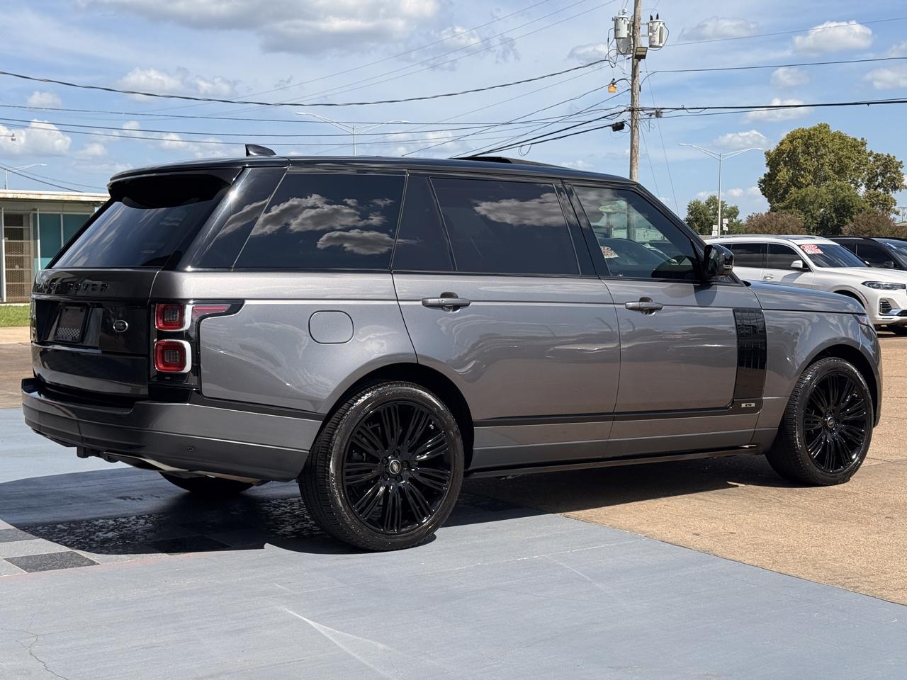 Land Rover Range Rover Supercharged LWB 2019
