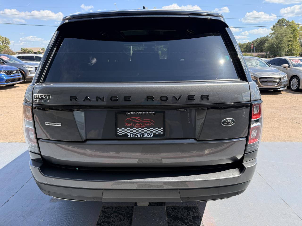 Land Rover Range Rover Supercharged LWB 2019