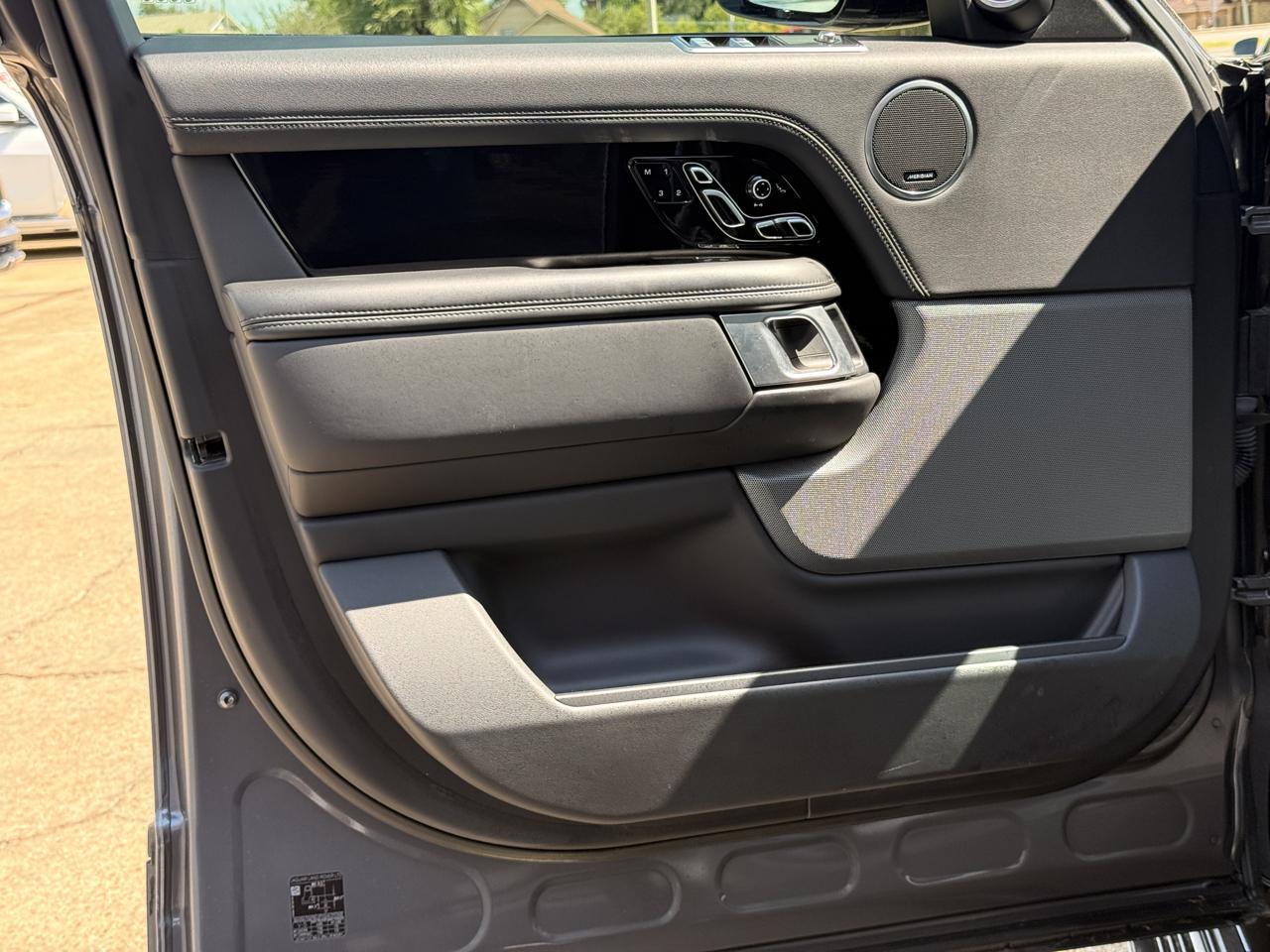 Land Rover Range Rover Supercharged LWB 2019