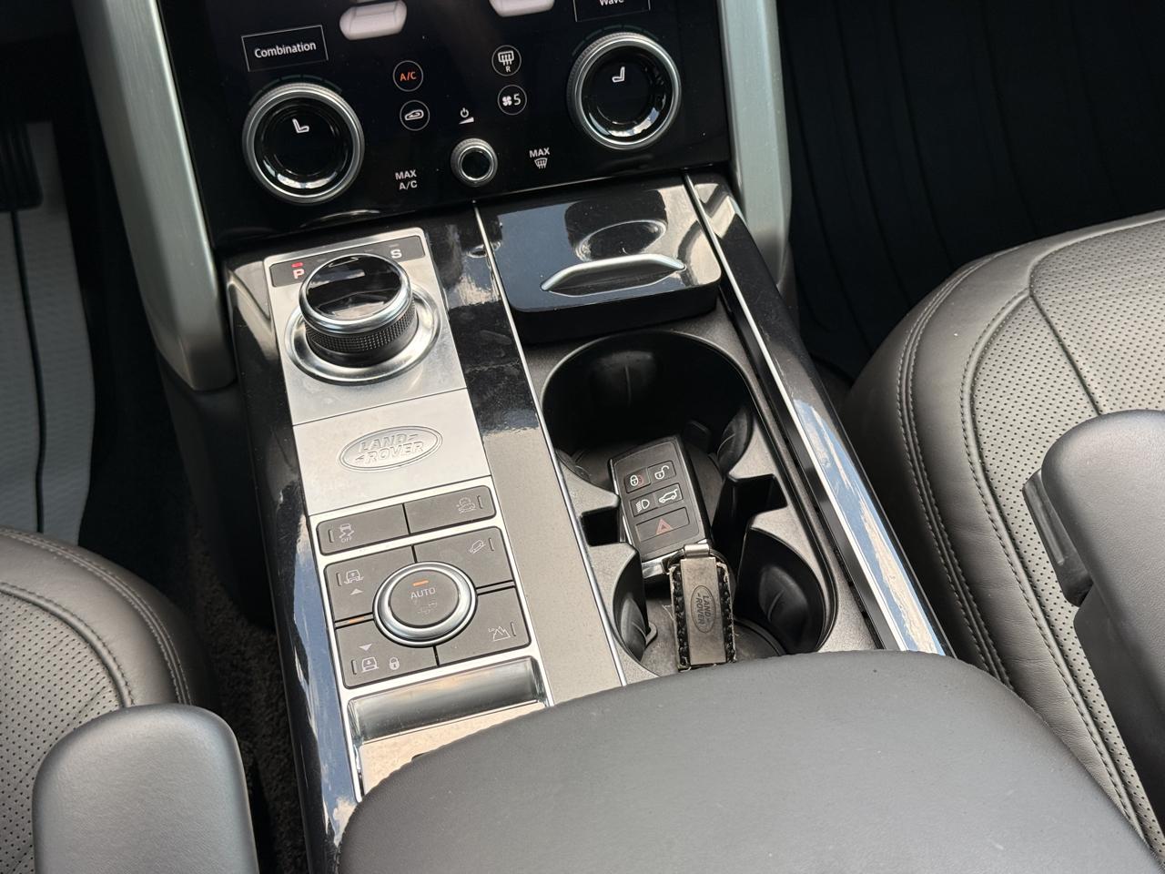 Land Rover Range Rover Supercharged LWB 2019