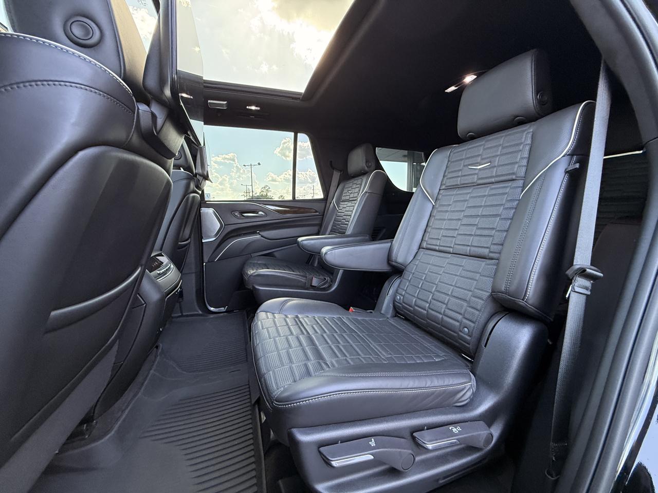 Cadillac Escalade Sport Platinum AWD 2023
