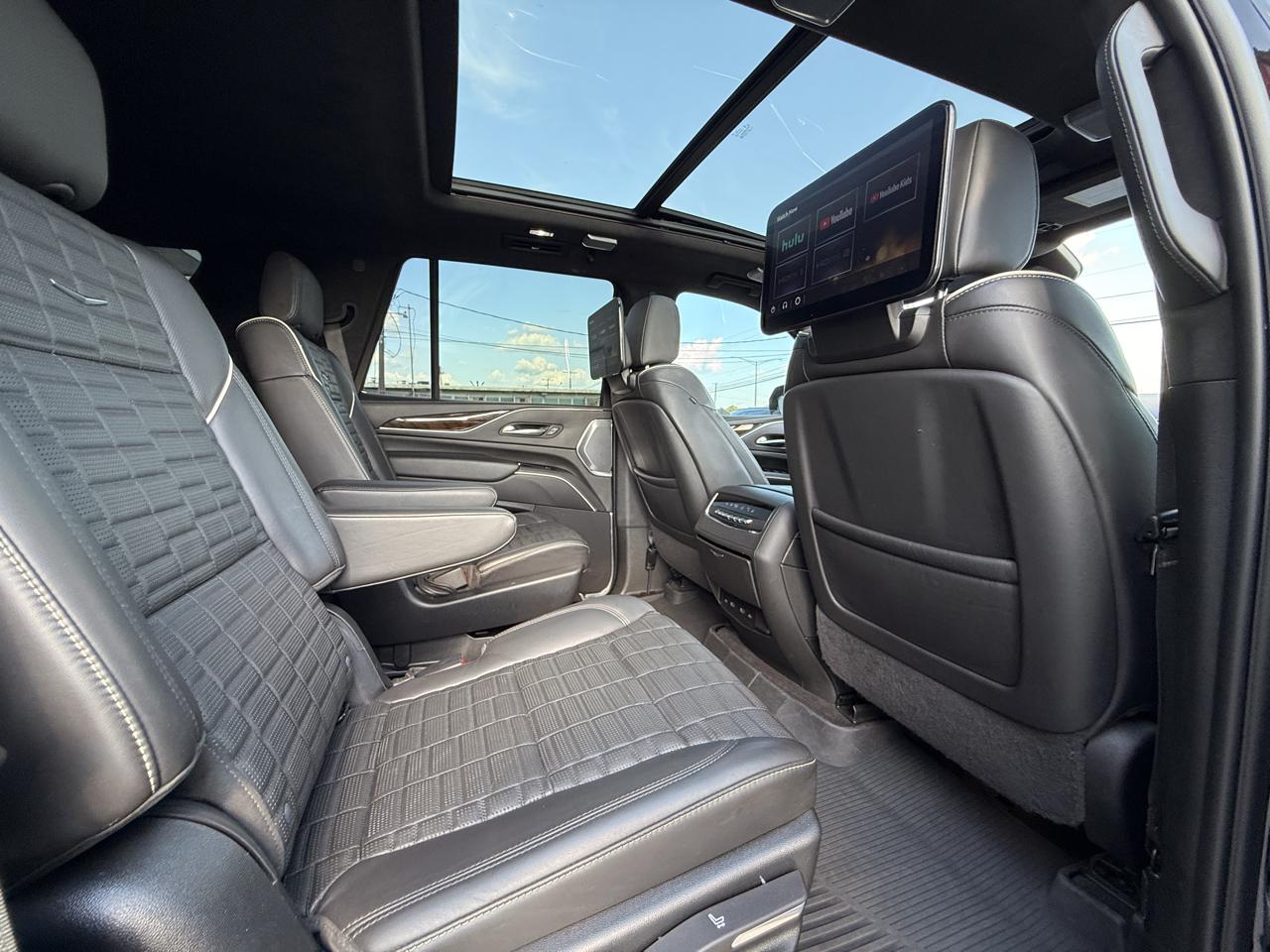 Cadillac Escalade Sport Platinum AWD 2023