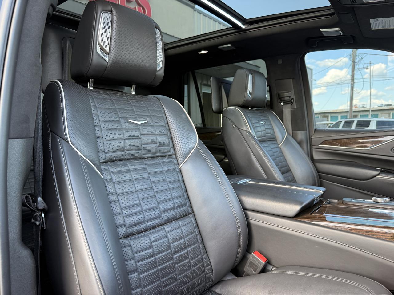 Cadillac Escalade Sport Platinum AWD 2023