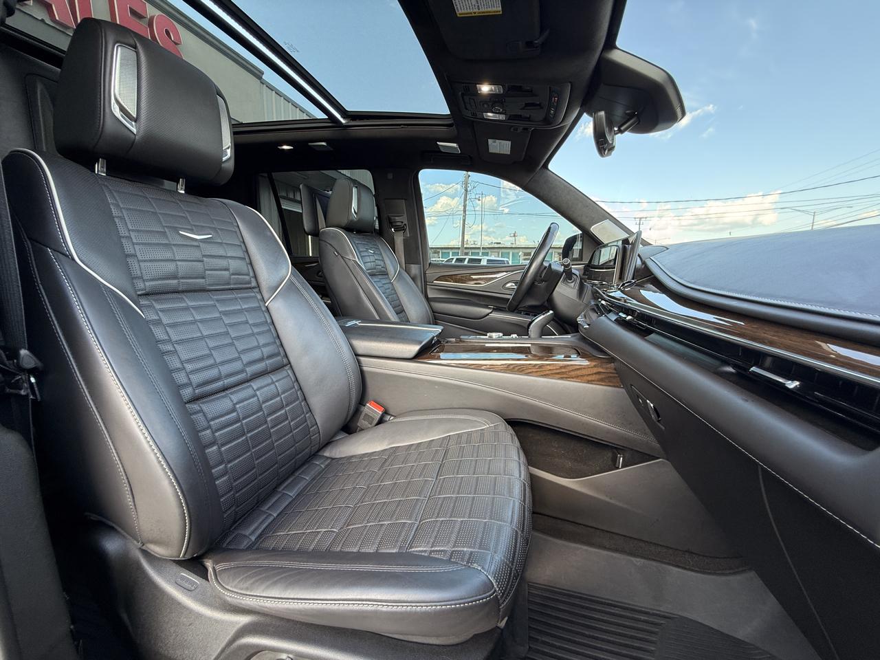 Cadillac Escalade Sport Platinum AWD 2023