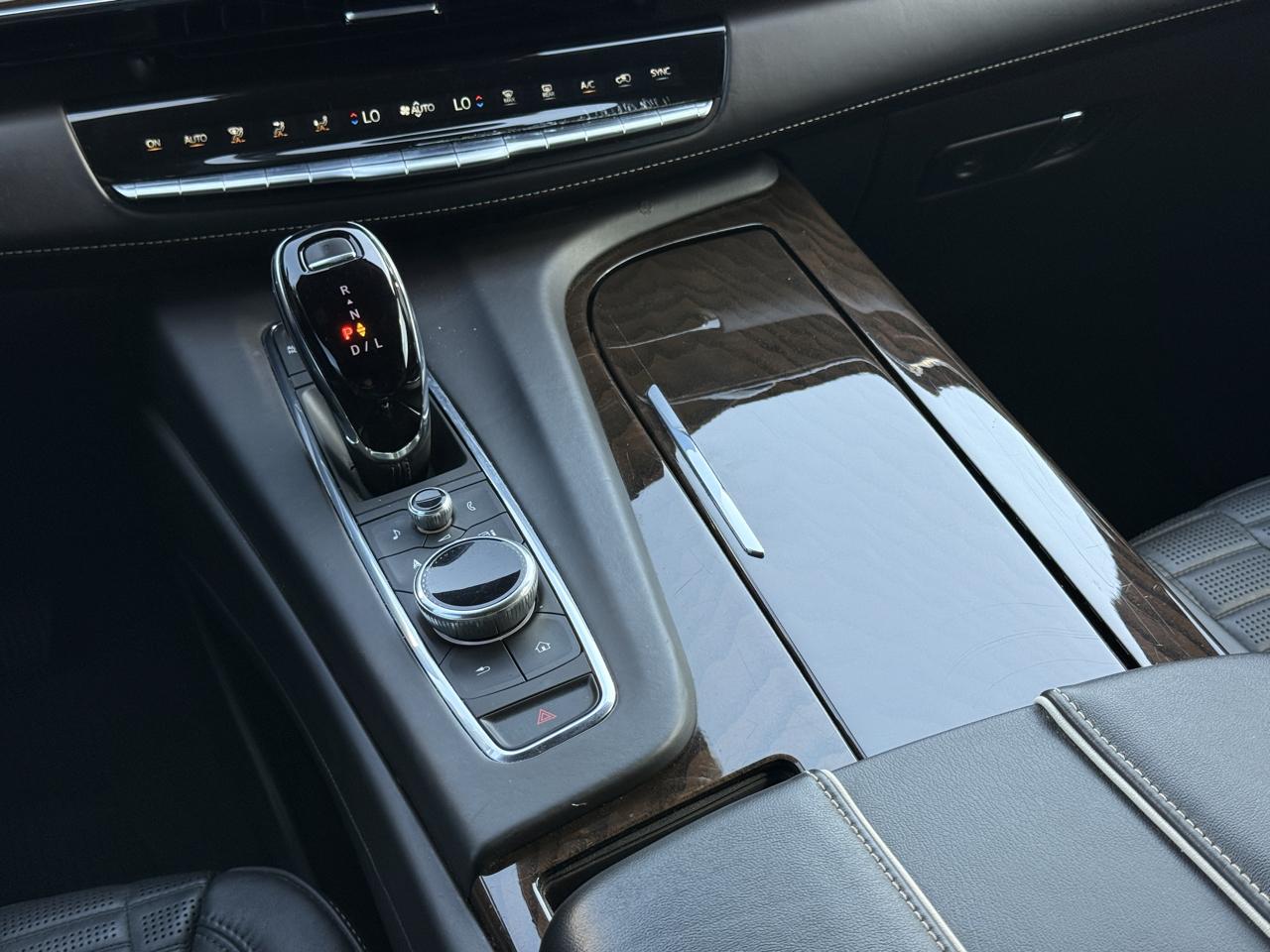 Cadillac Escalade Sport Platinum AWD 2023