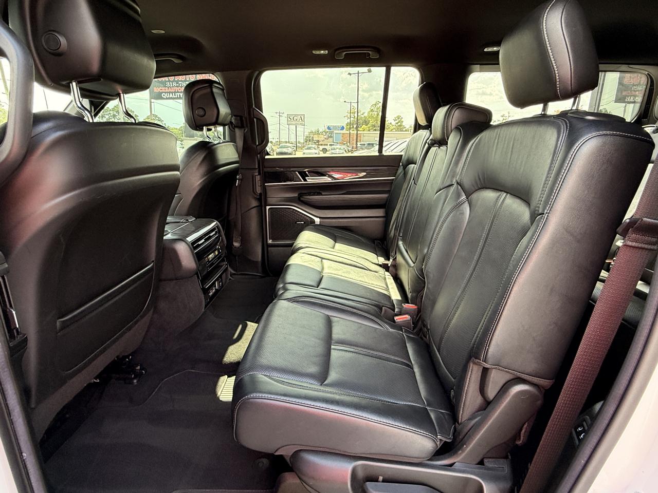 Jeep Wagoneer Series III 4WD 2022