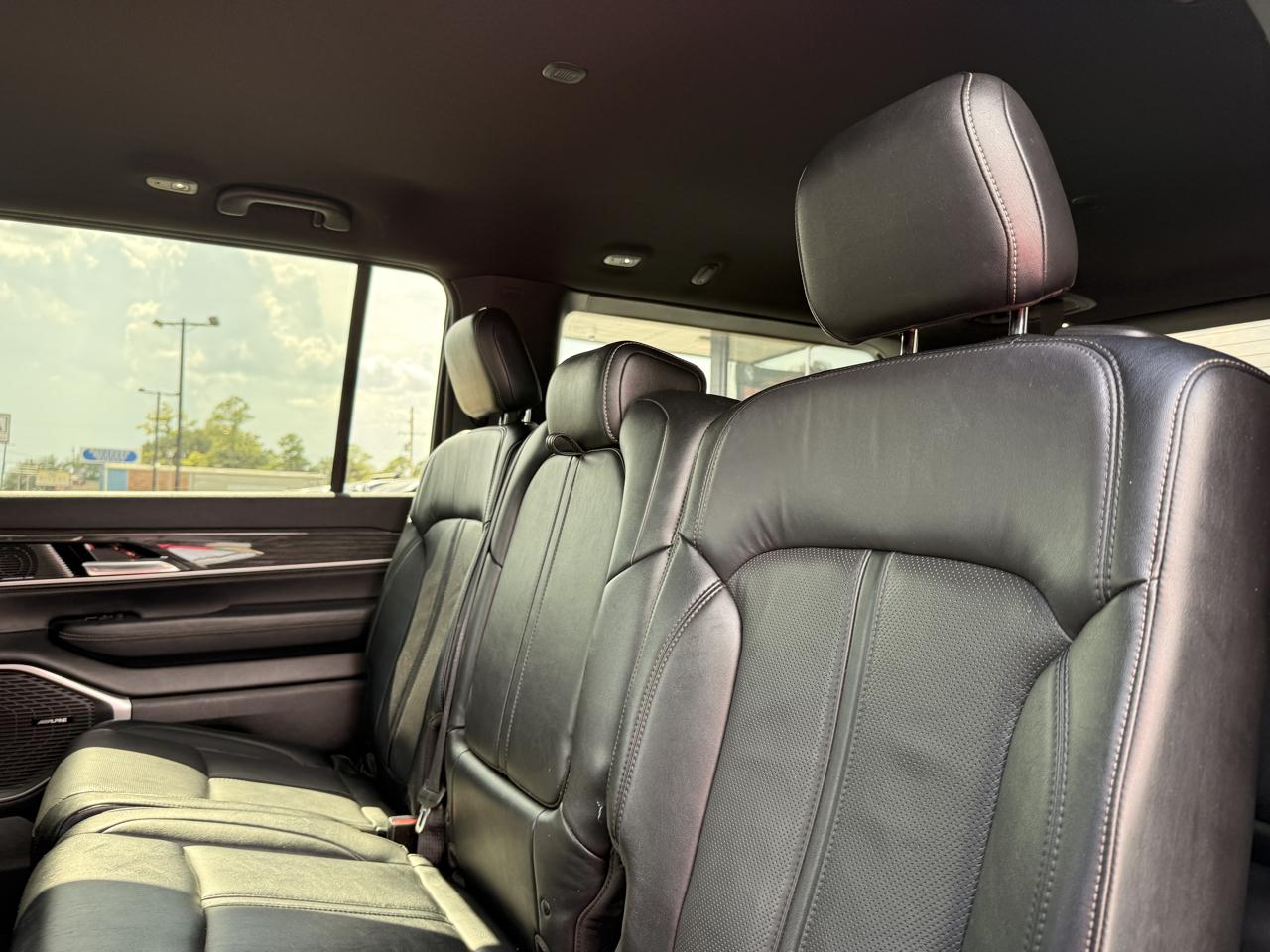 Jeep Wagoneer Series III 4WD 2022