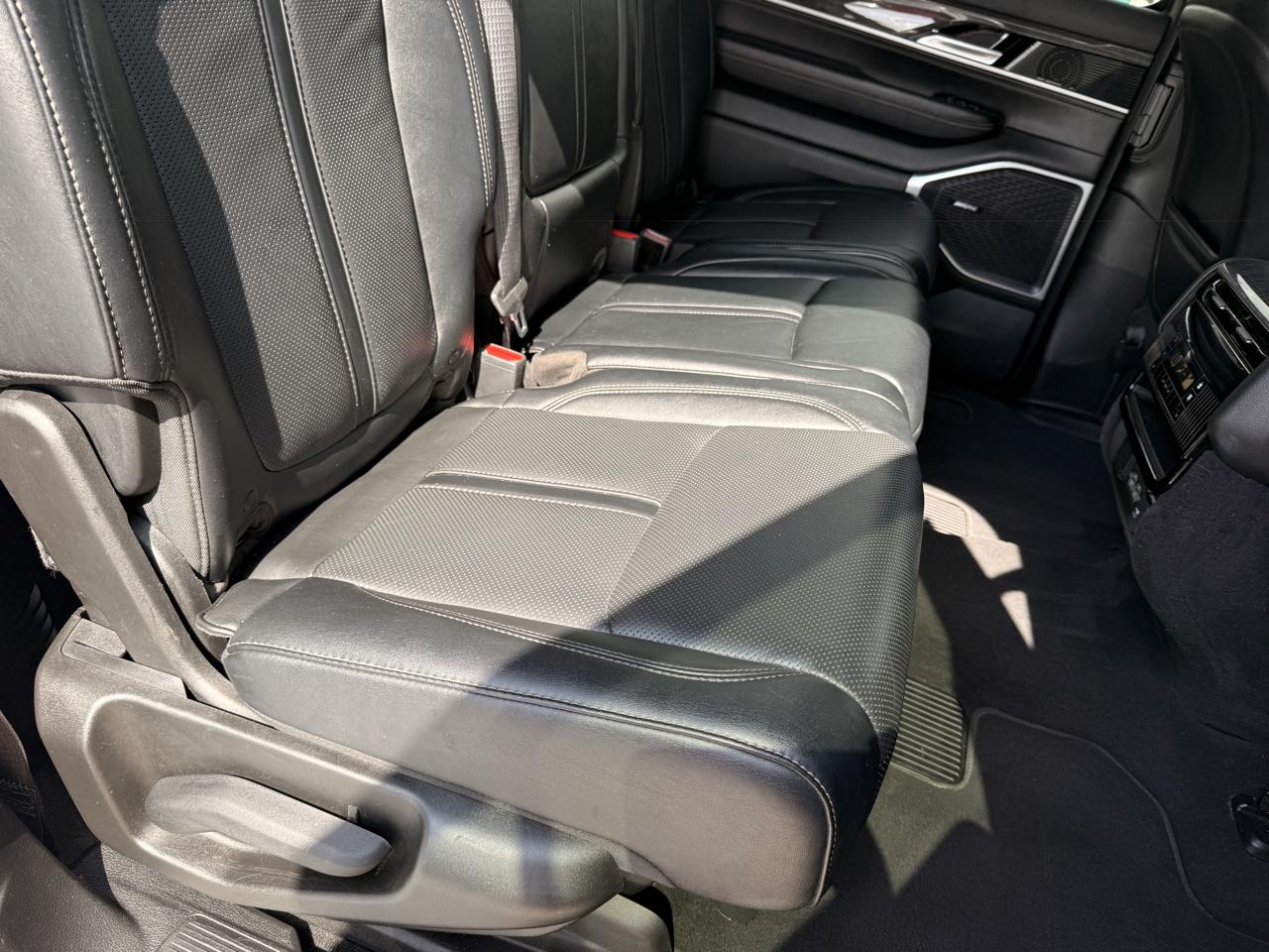Jeep Wagoneer Series III 4WD 2022
