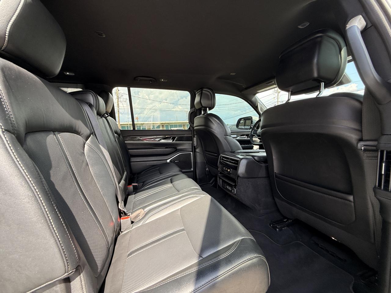 Jeep Wagoneer Series III 4WD 2022