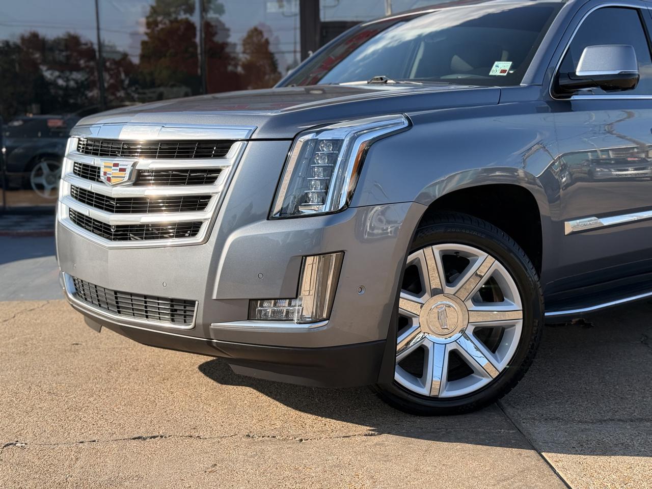 Cadillac Escalade photo 6