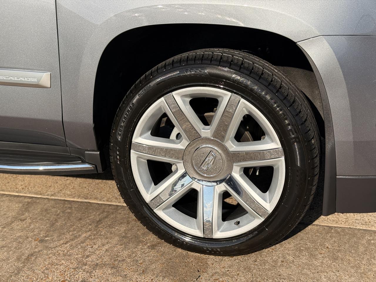 Cadillac Escalade photo 18