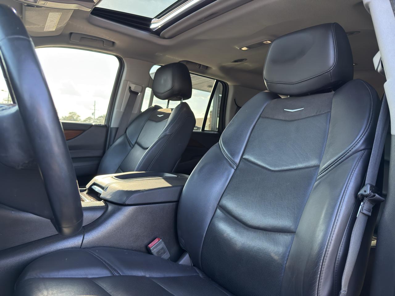 Cadillac Escalade photo 26