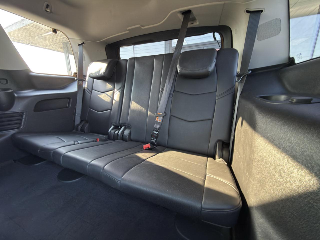 Cadillac Escalade photo 37