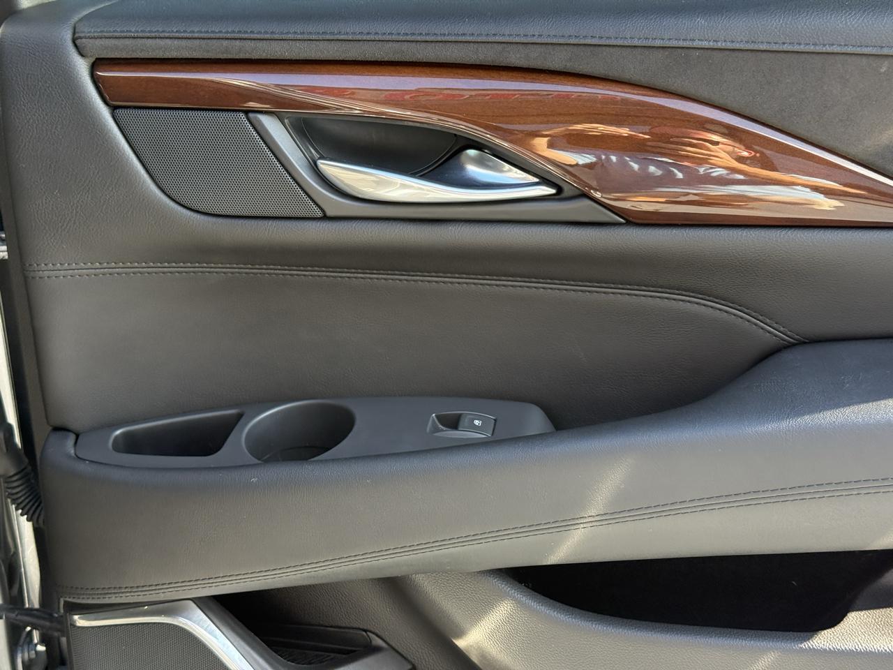 Cadillac Escalade photo 40