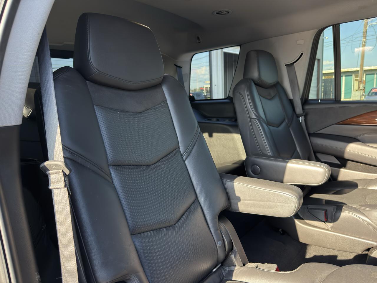 Cadillac Escalade photo 43
