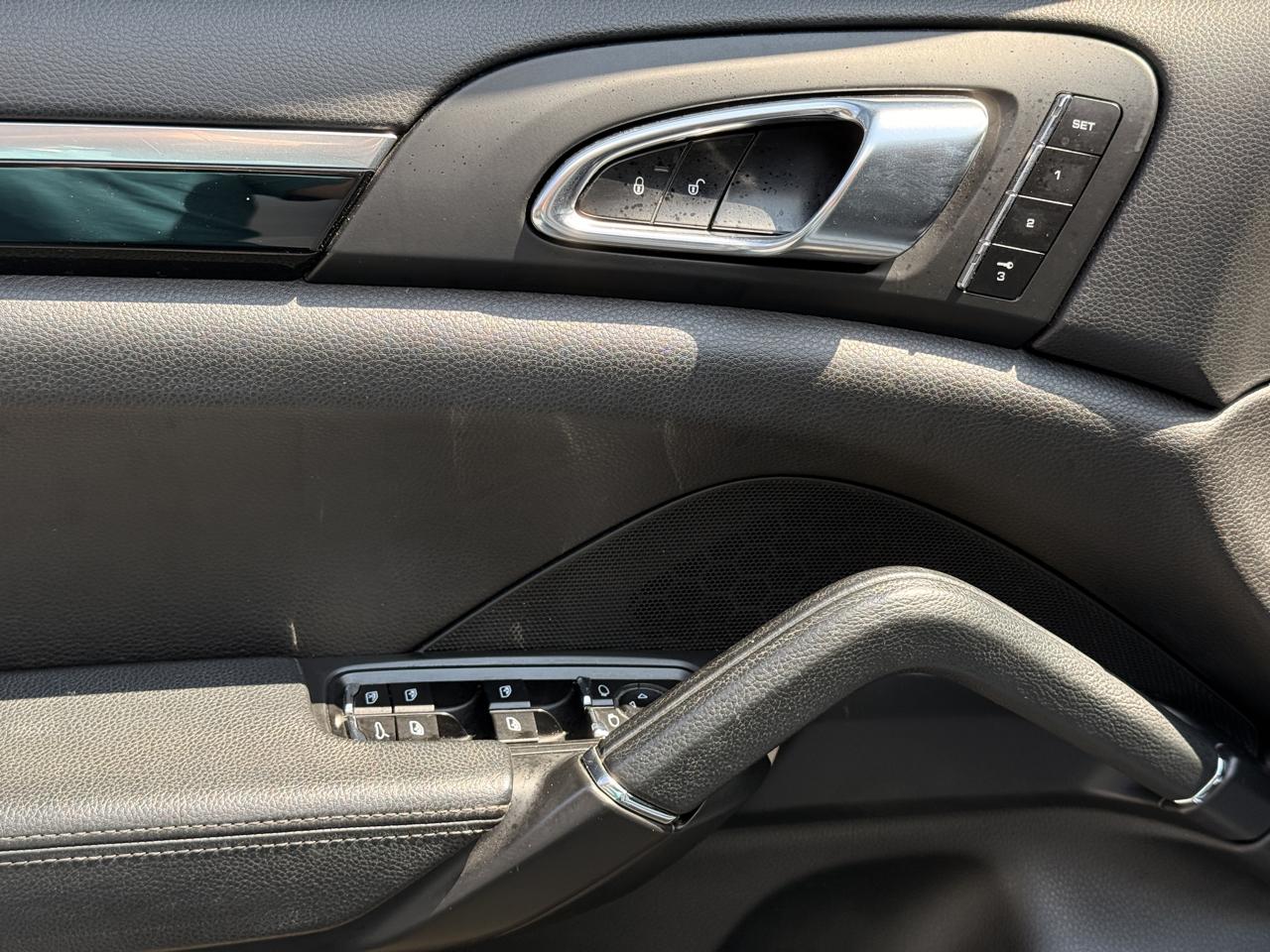 Porsche Cayenne GTS 2014