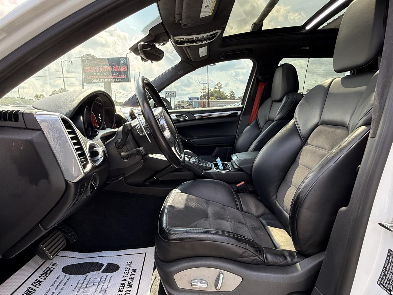 Porsche Cayenne GTS 2014