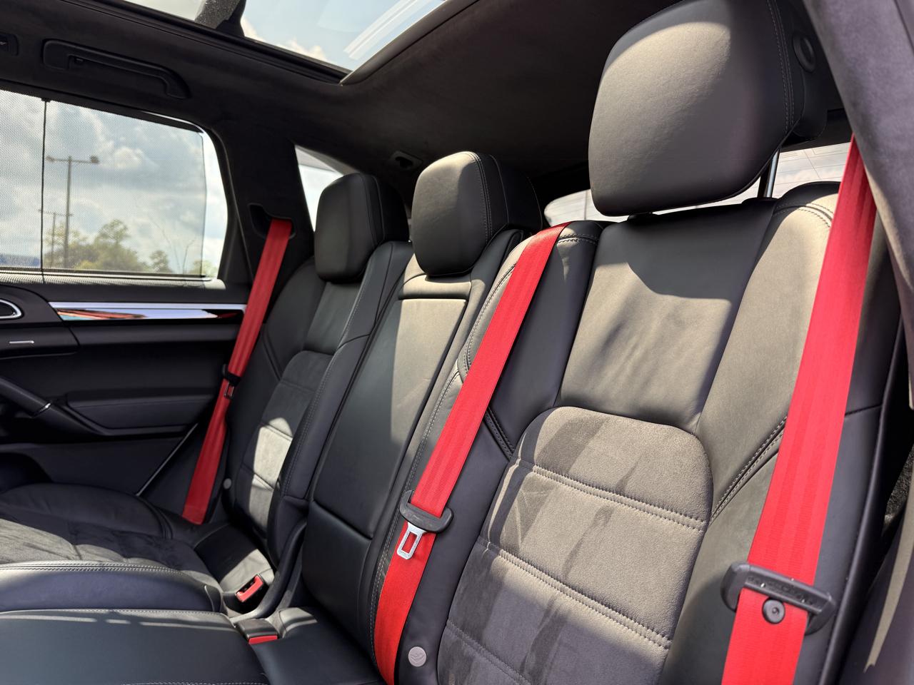 Porsche Cayenne GTS 2014