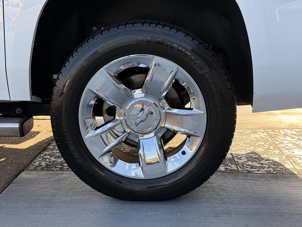 Chevrolet Suburban LT 2WD 2017