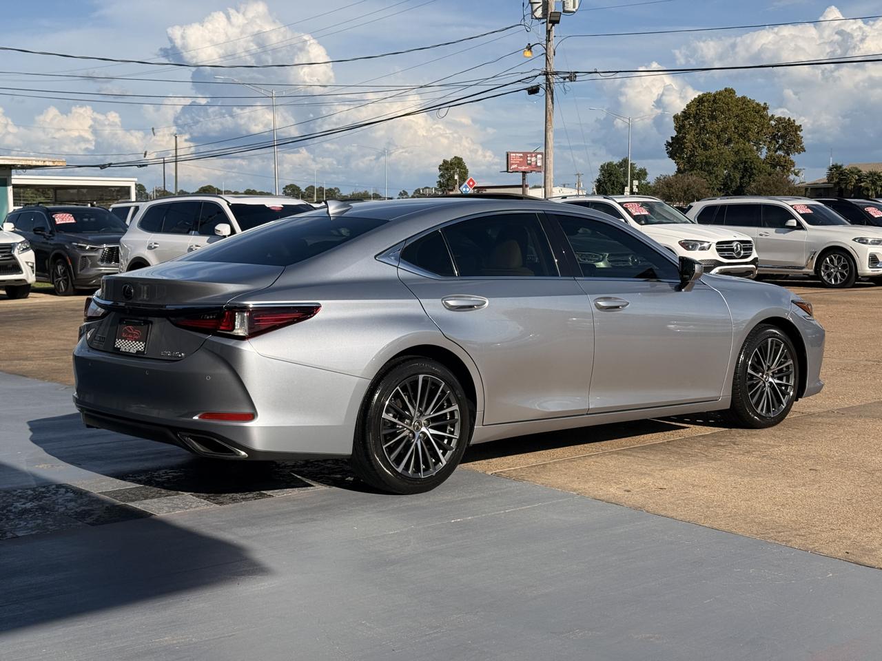 Lexus ES 350 Base 2022