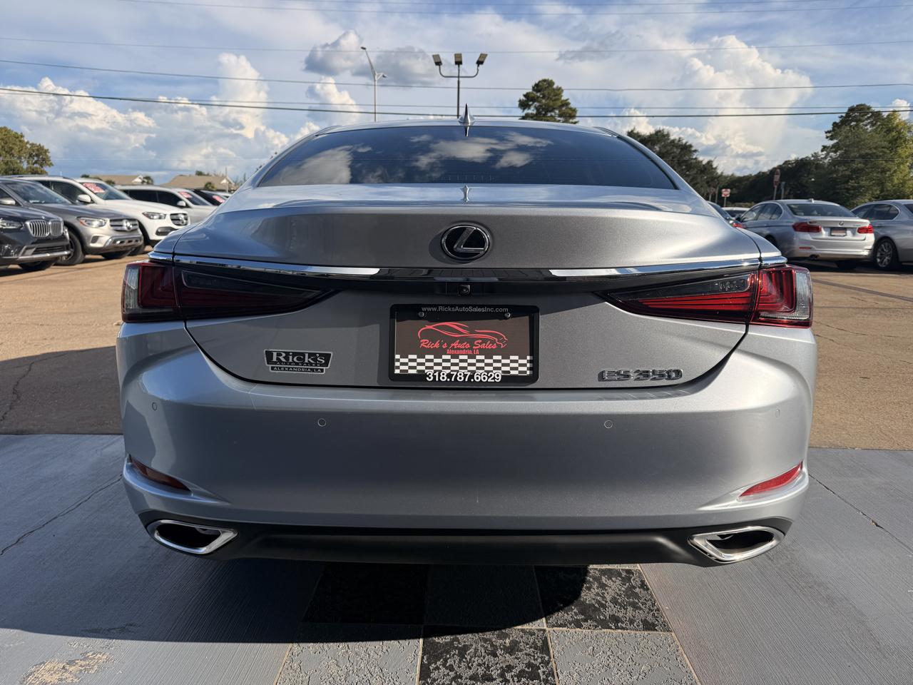 Lexus ES 350 Base 2022