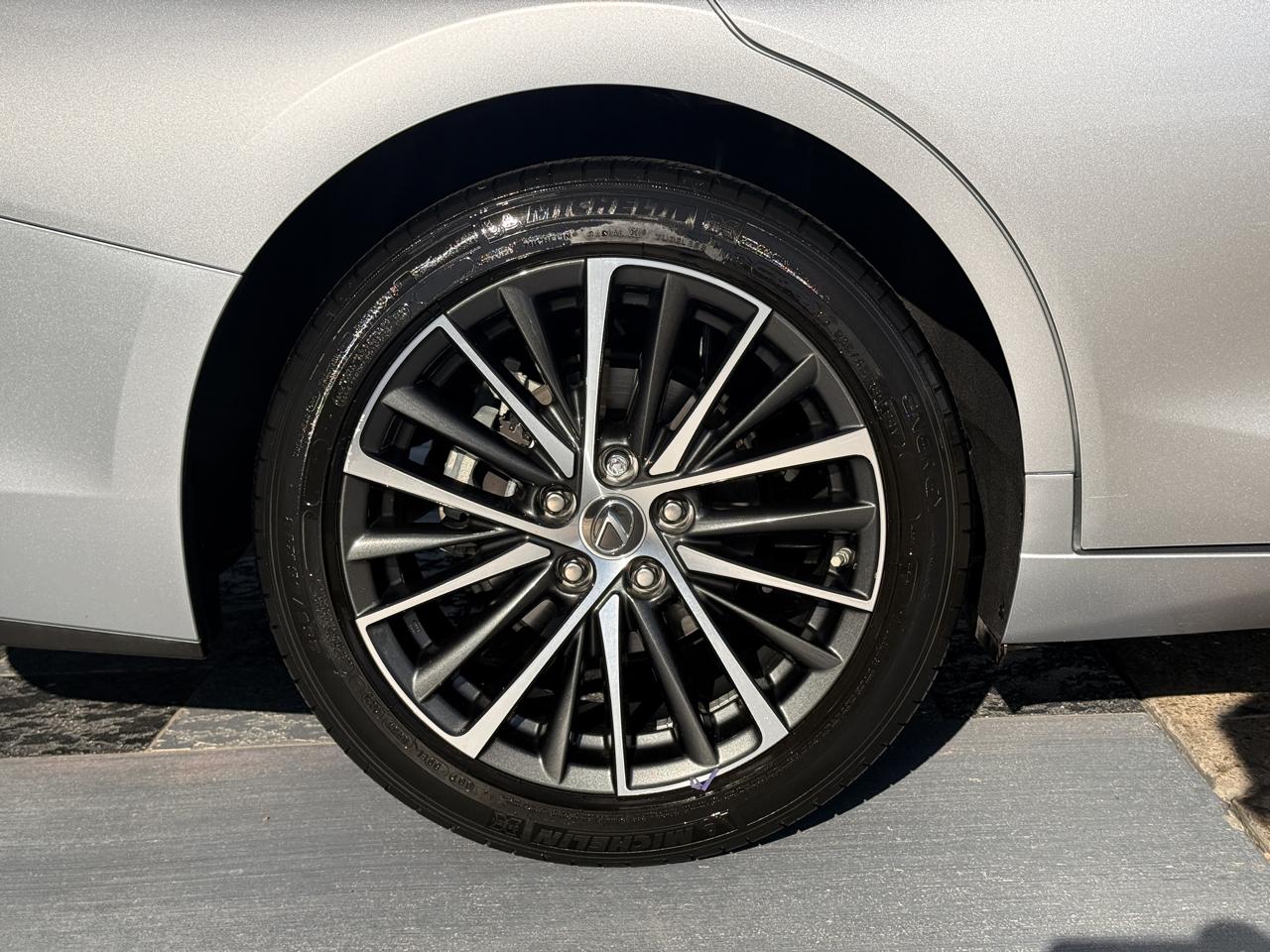Lexus ES 350 Base 2022