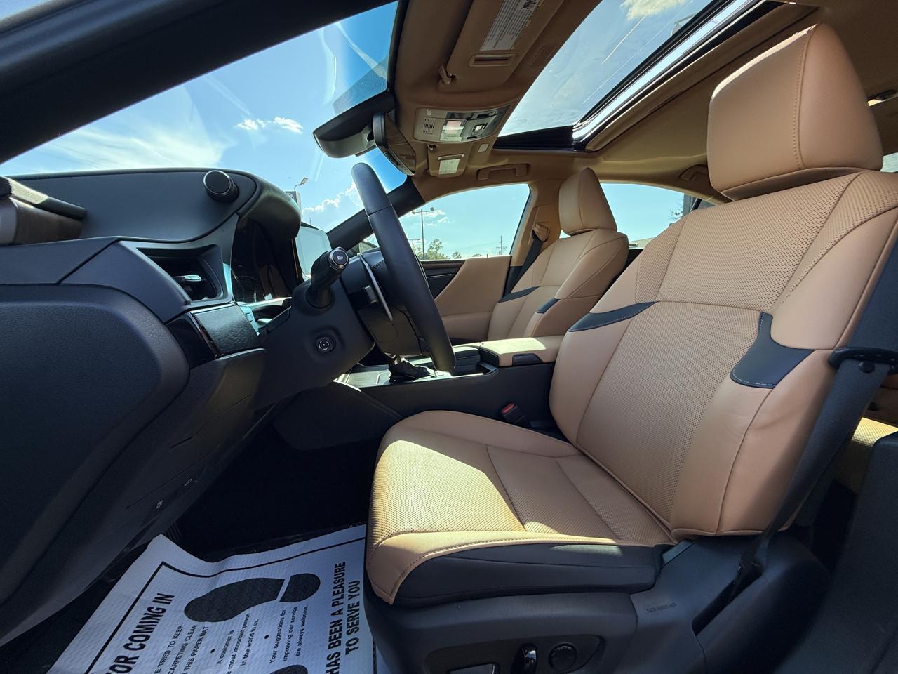 Lexus ES 350 Base 2022