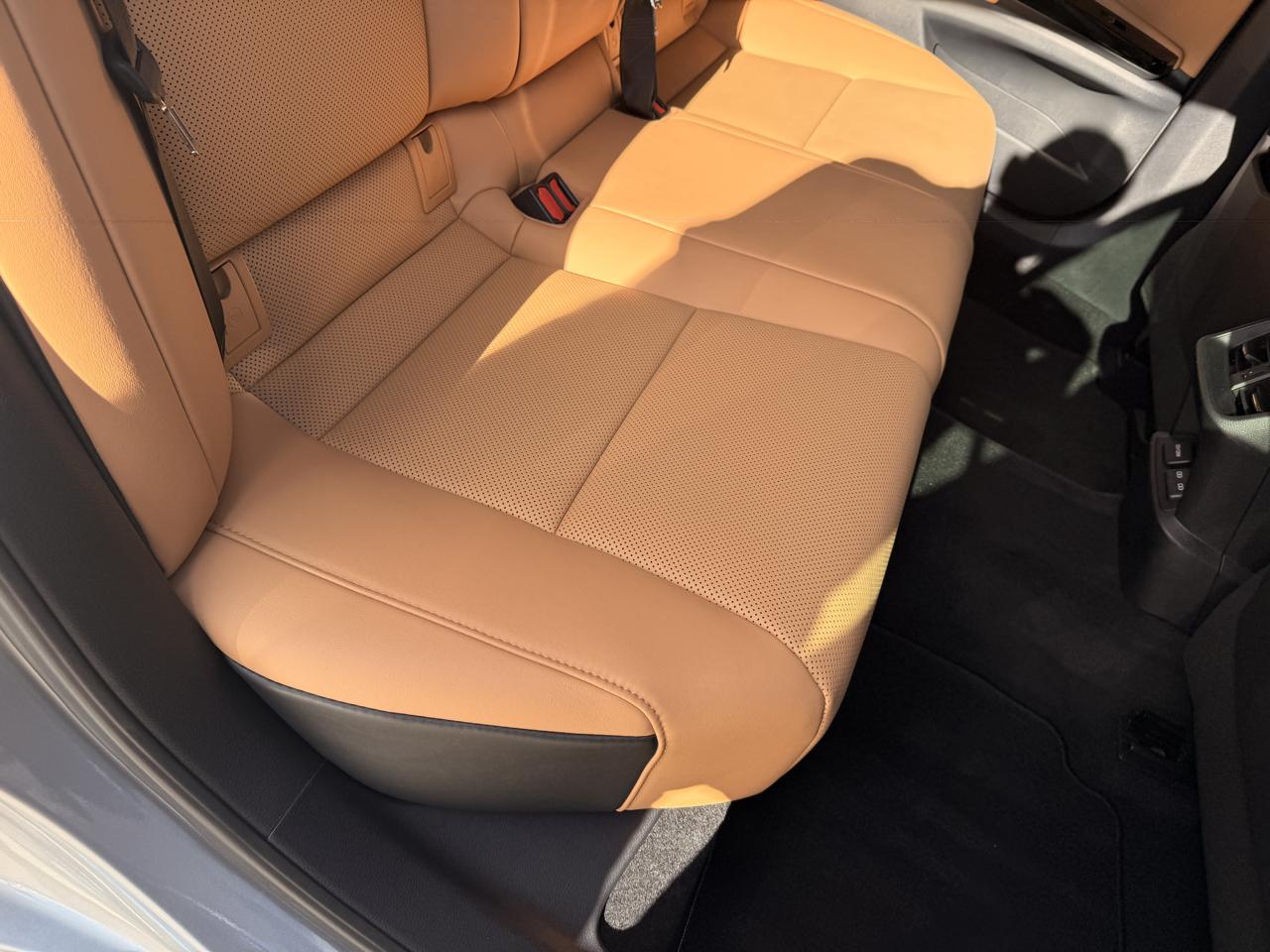 Lexus ES 350 Base 2022