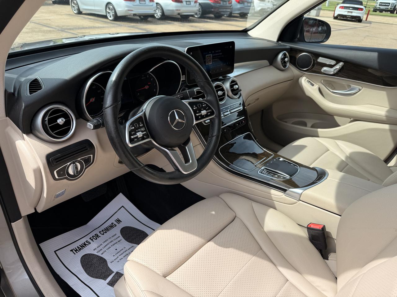 Mercedes-Benz GLC-Class GLC300 2021