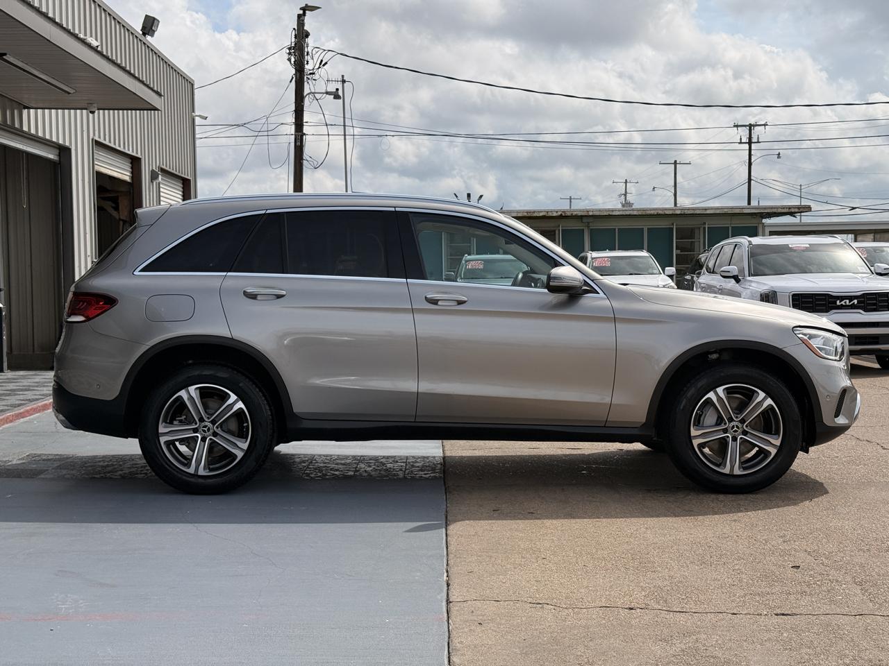Mercedes-Benz GLC-Class GLC300 2021