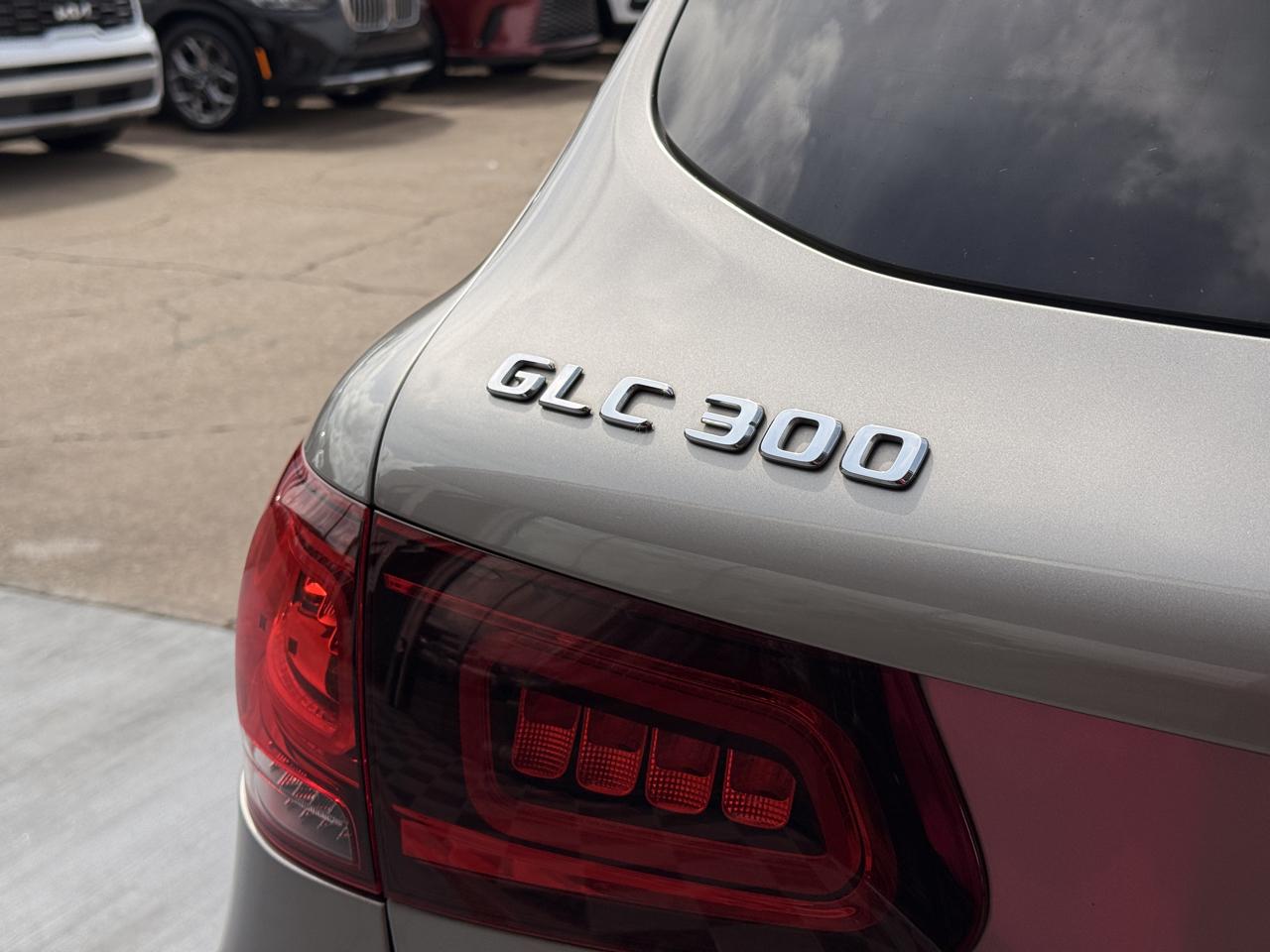 Mercedes-Benz GLC-Class GLC300 2021
