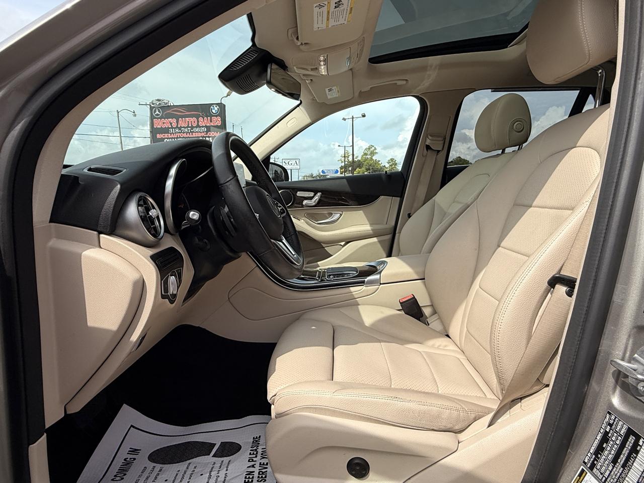 Mercedes-Benz GLC-Class GLC300 2021