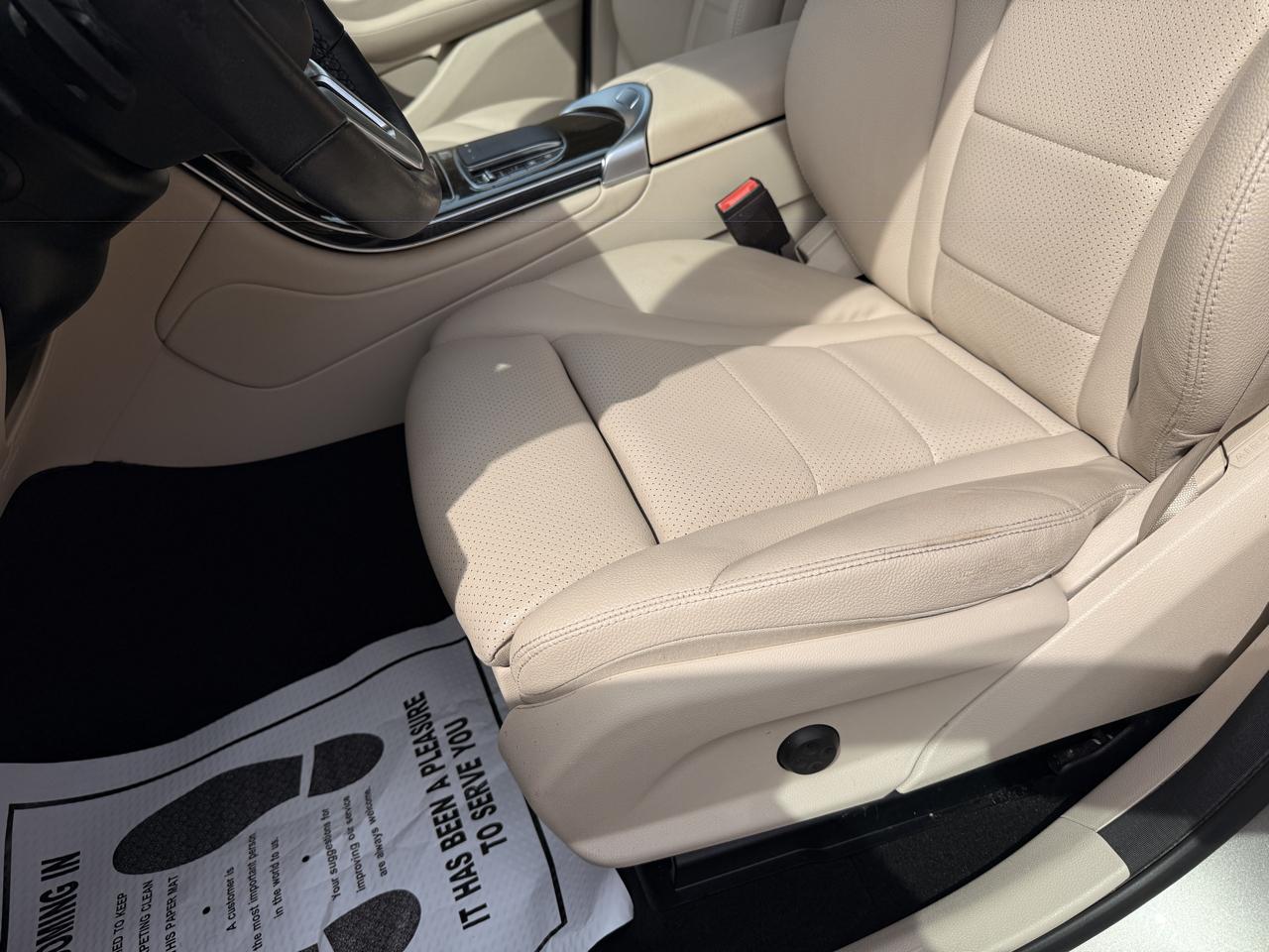 Mercedes-Benz GLC-Class GLC300 2021