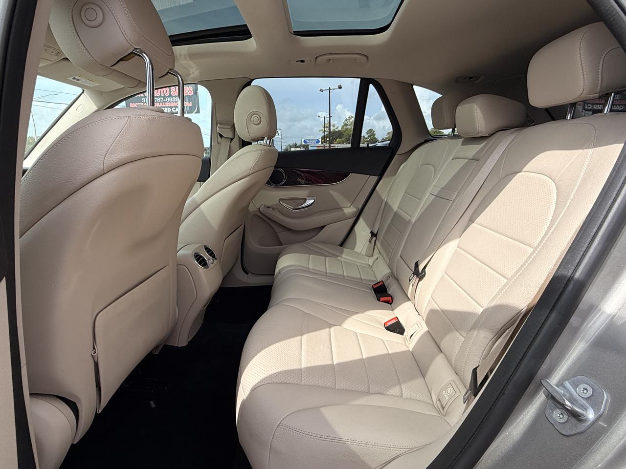 Mercedes-Benz GLC-Class GLC300 2021